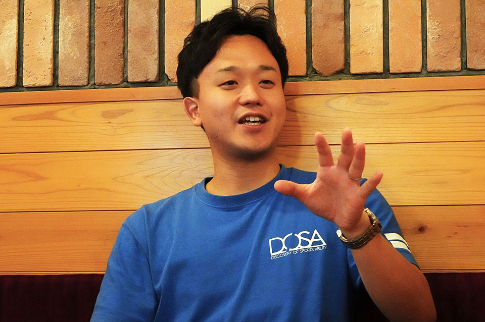 一般社団法人スポーツ能力発見協会の那須乗斗さん。